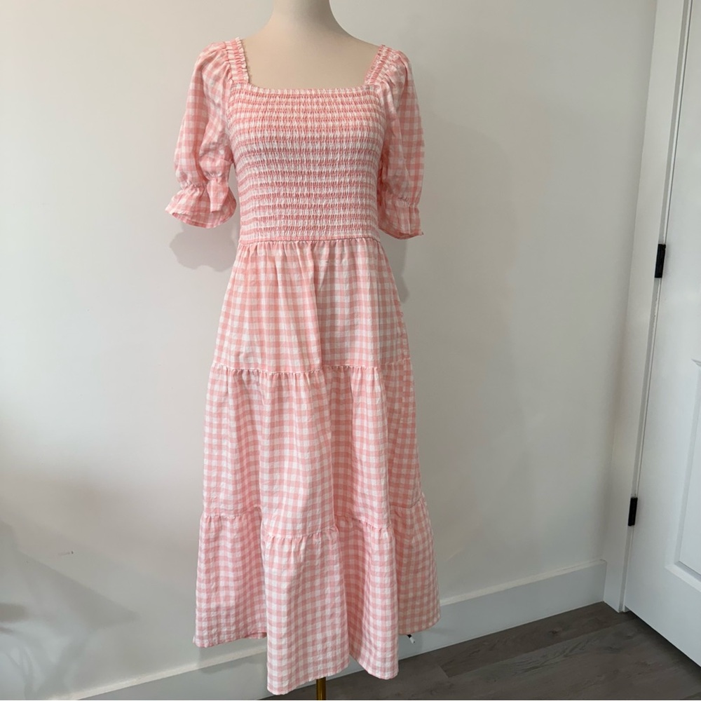 Elegant Pink Gingham Midi Dress